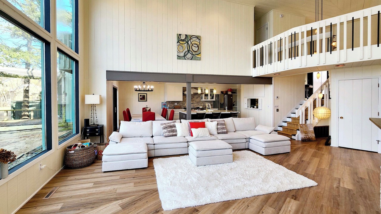 Photo of Livingroom in Little Canada