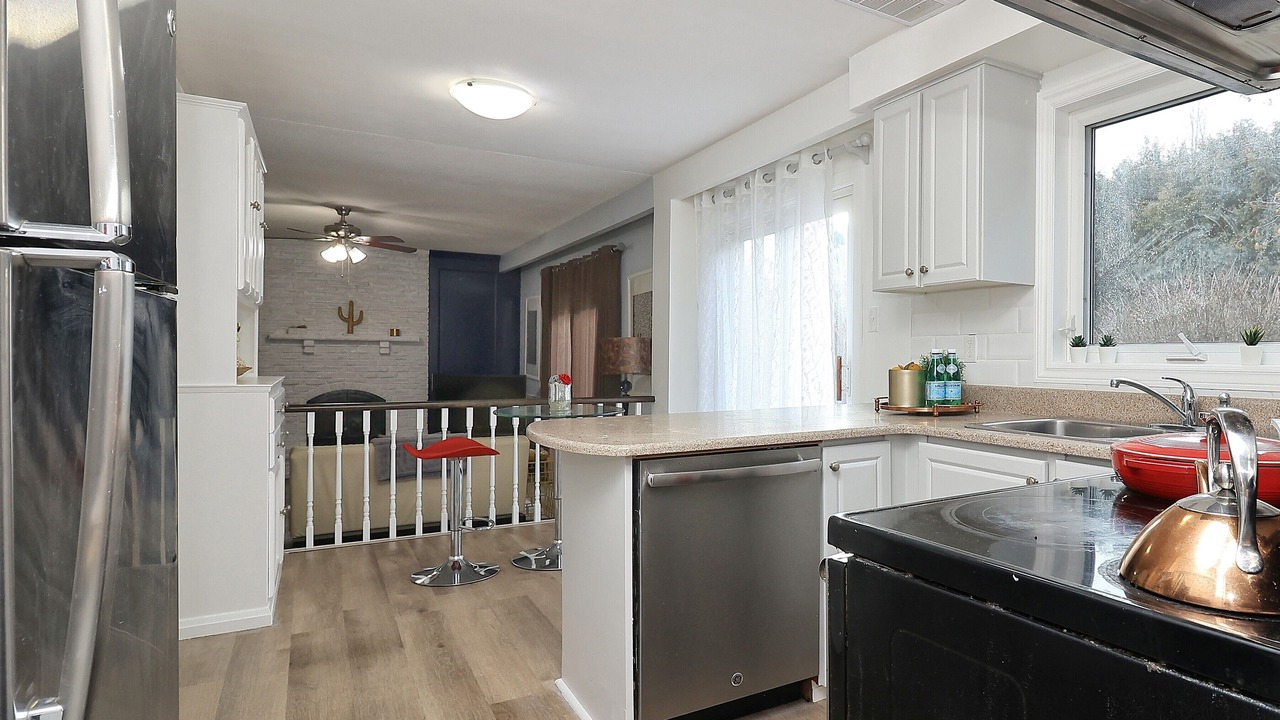 Photo of Kitchen in Oakville