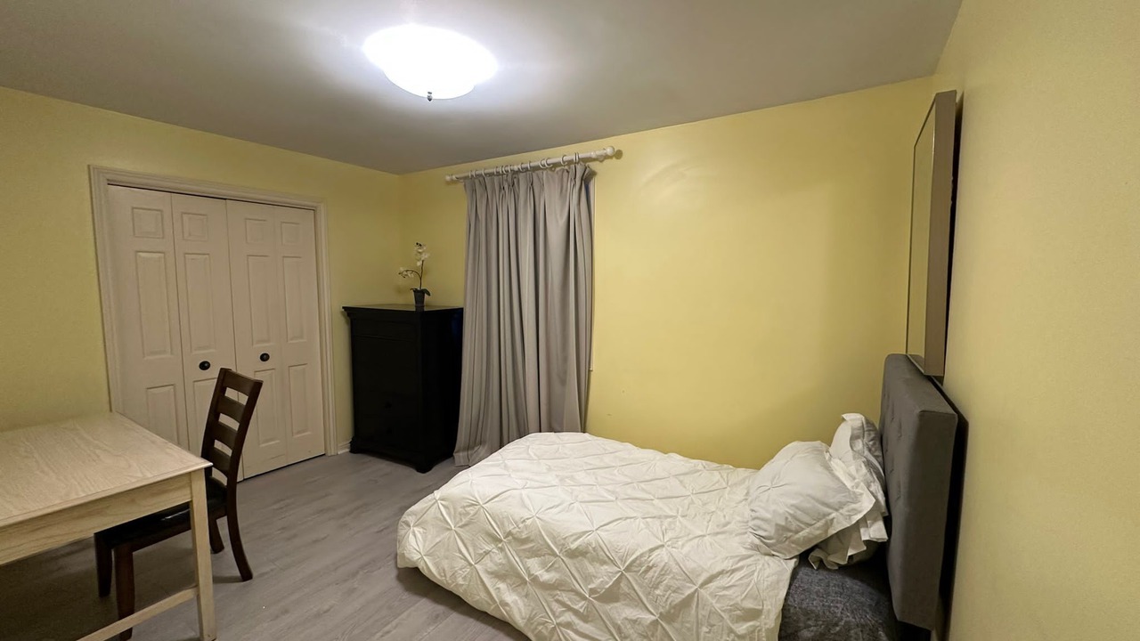 Photo of Bedroom in Oakville