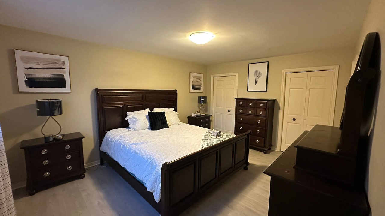 Photo of Bedroom in Oakville