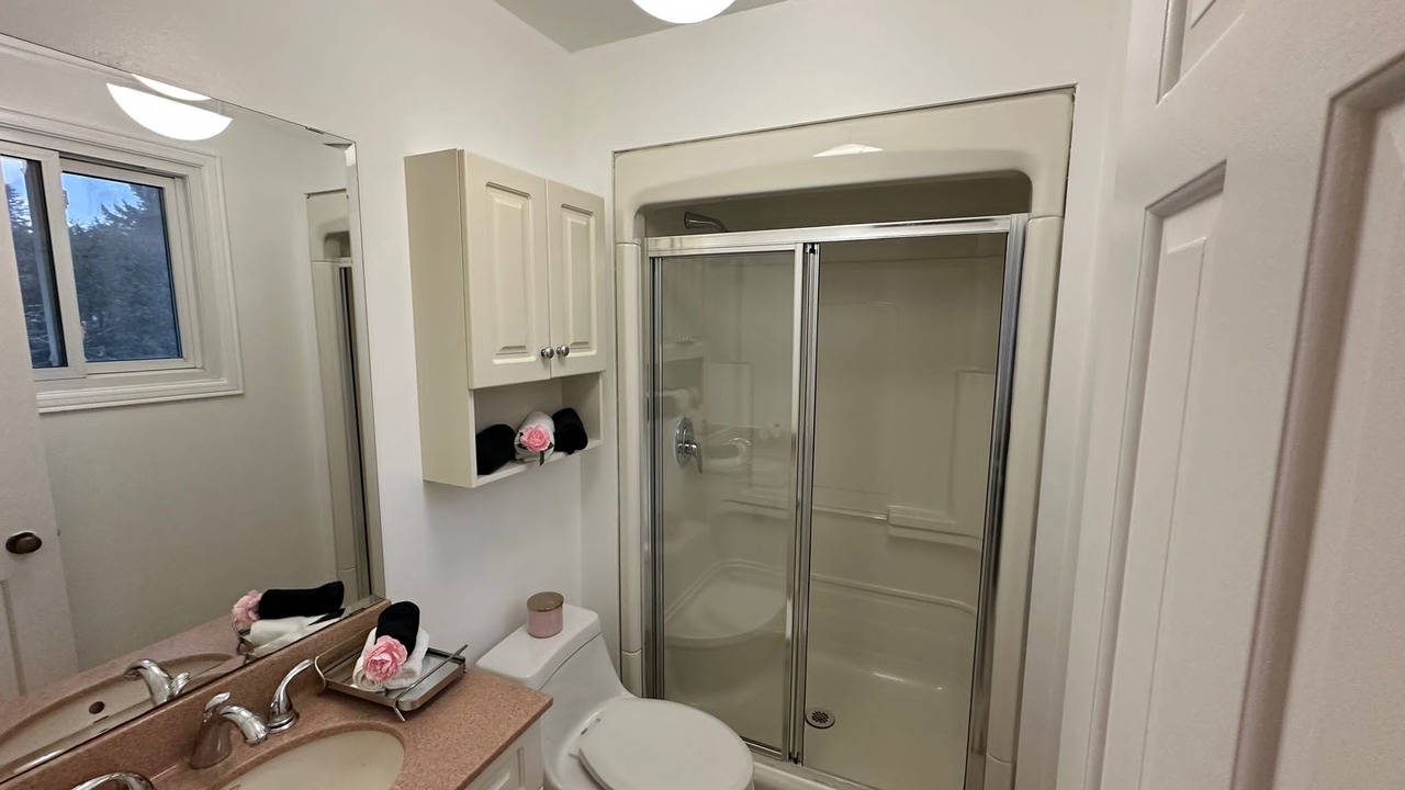 Photo of Bathroom in Oakville