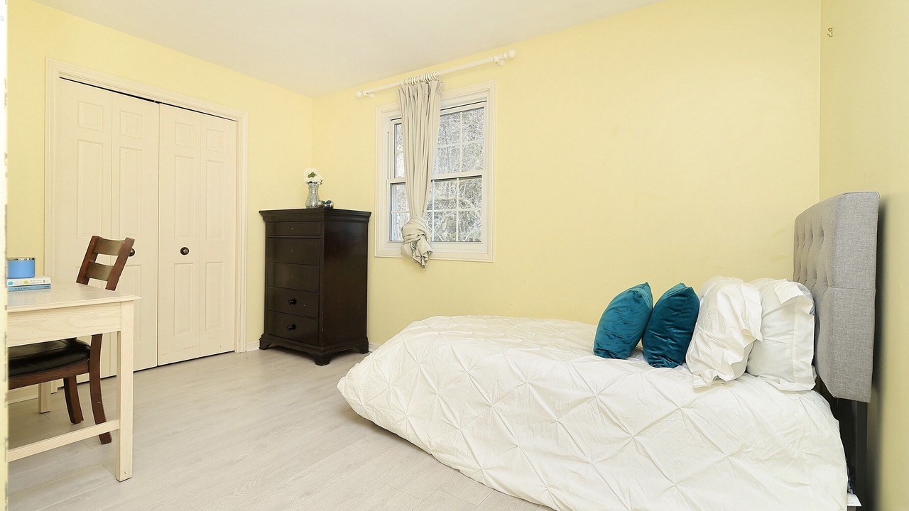 Photo of Bedroom in Oakville
