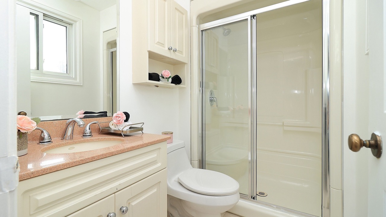 Photo of Bathroom in Oakville