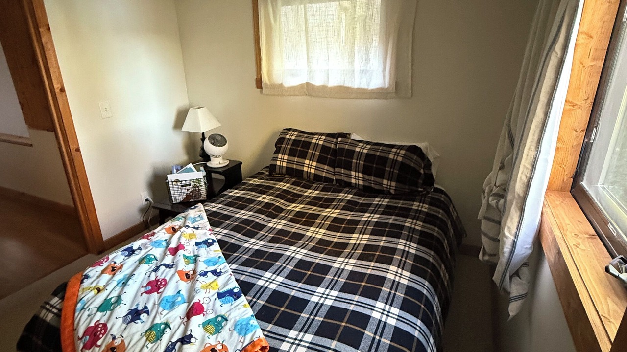 Photo of Bedroom in Clear Lake