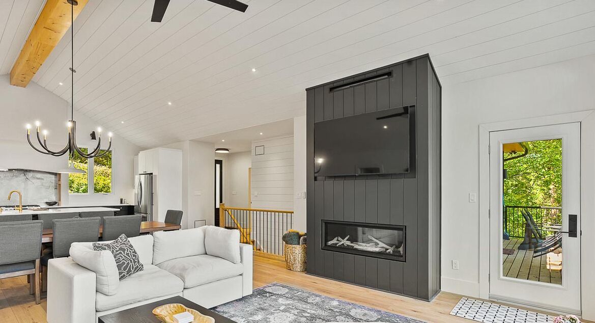 Photo of Livingroom in Dysart et al