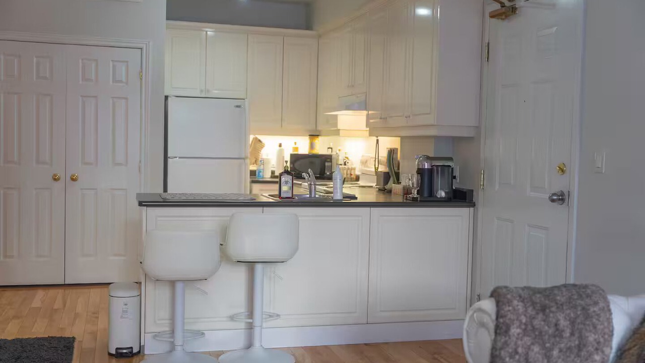 Photo of Kitchen in Church and Wellesley