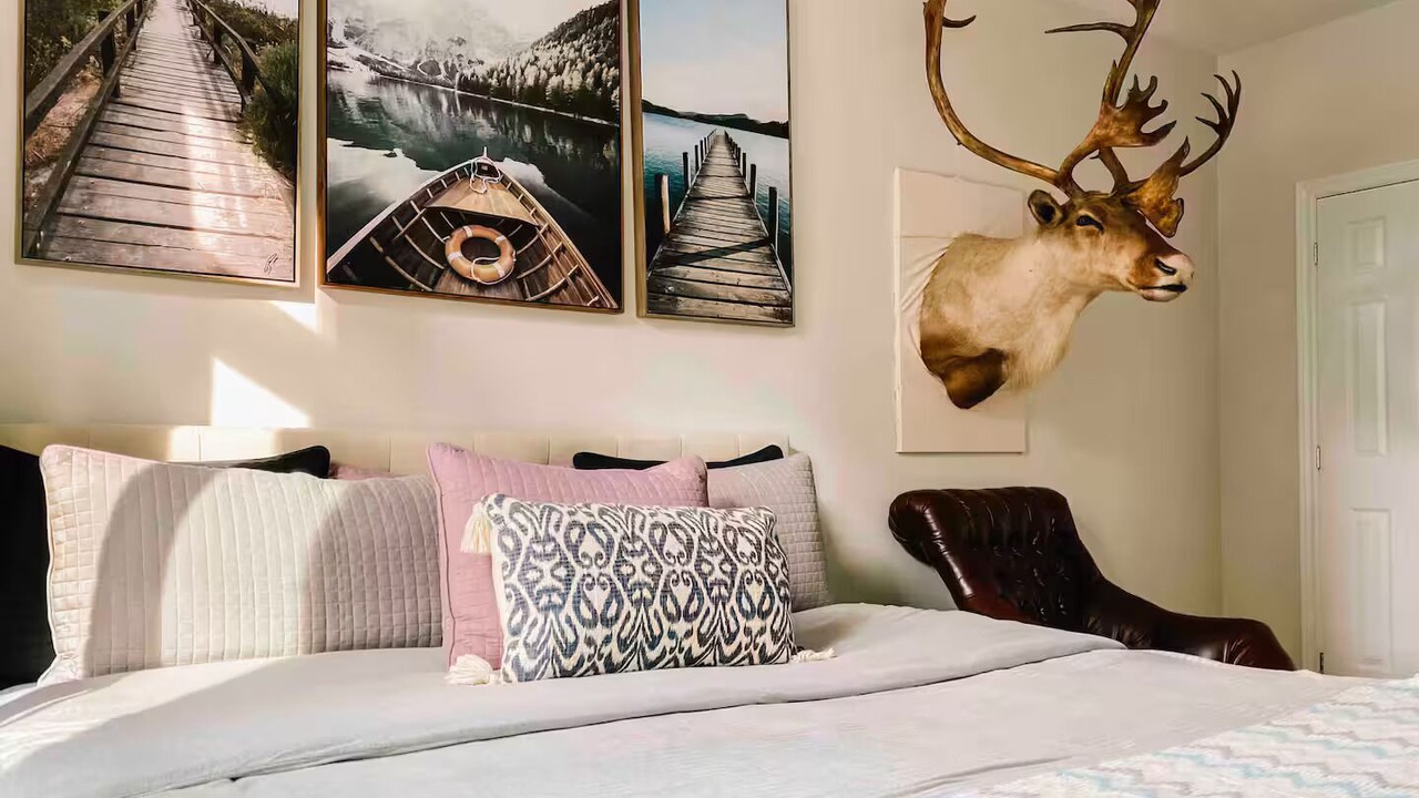 Photo of Bedroom in Church and Wellesley