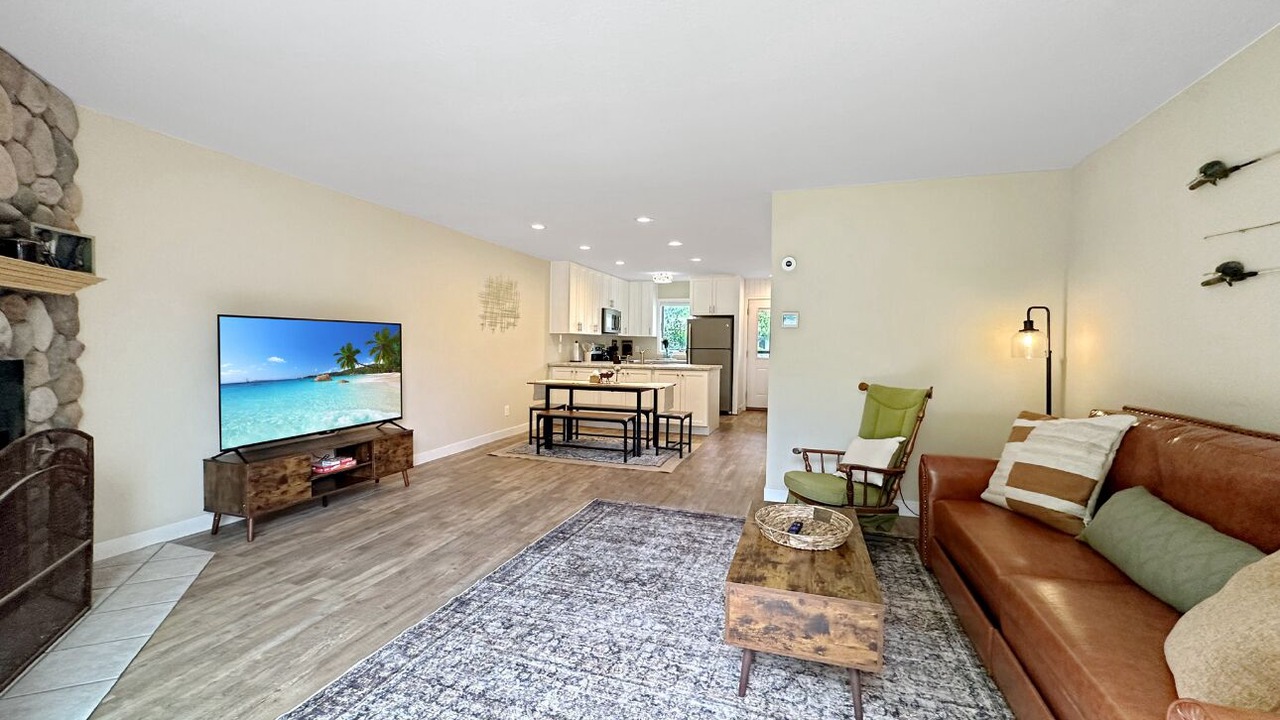 Photo of Livingroom in Hill City