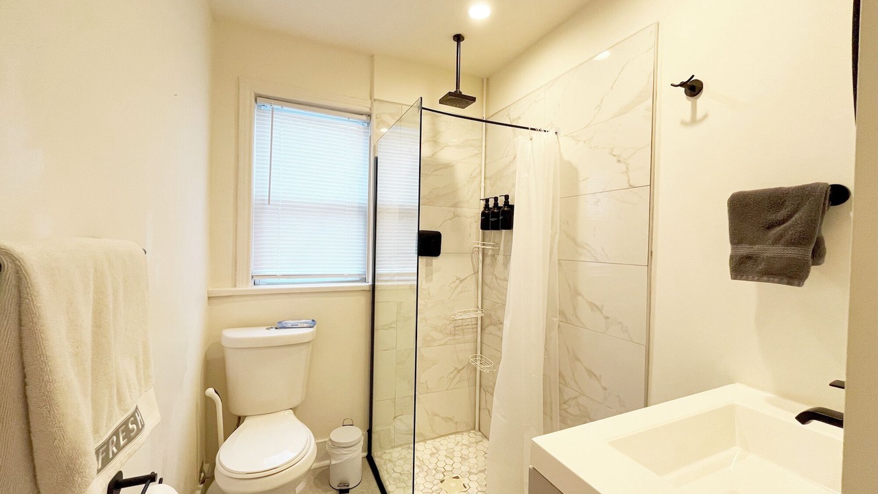 Photo of Bathroom in Port Dalhousie