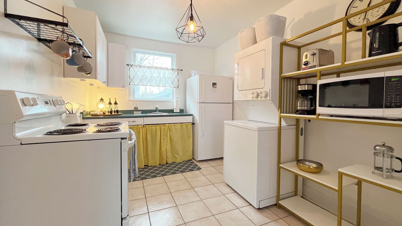 Photo of Kitchen in Port Dalhousie