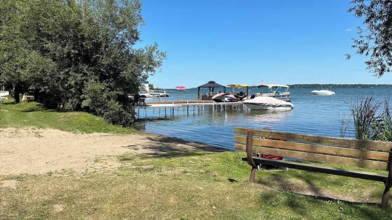Photo of Others in Innisfil