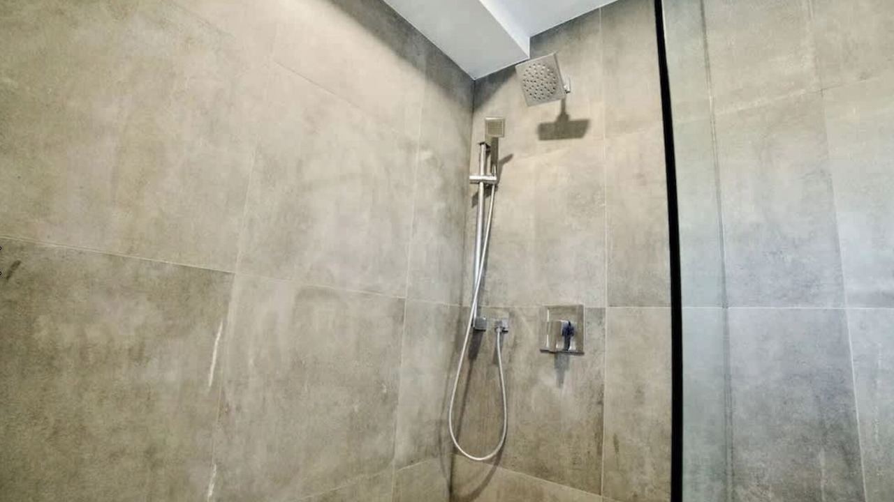 Photo of Bathroom in Harwood