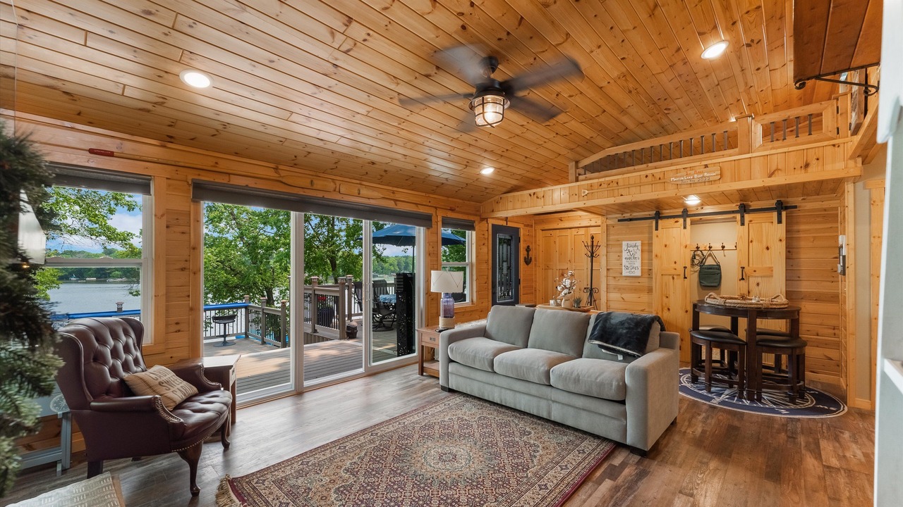 Photo of Livingroom in Stacy