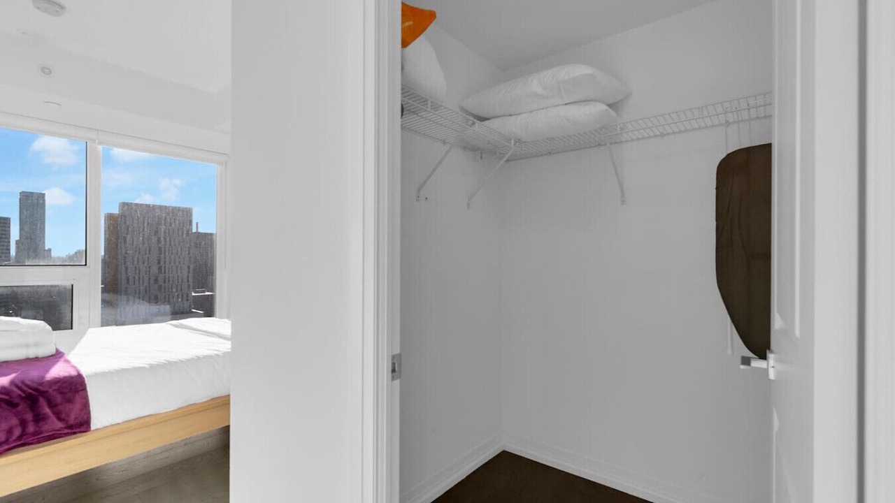 Photo of Bedroom in Garden District