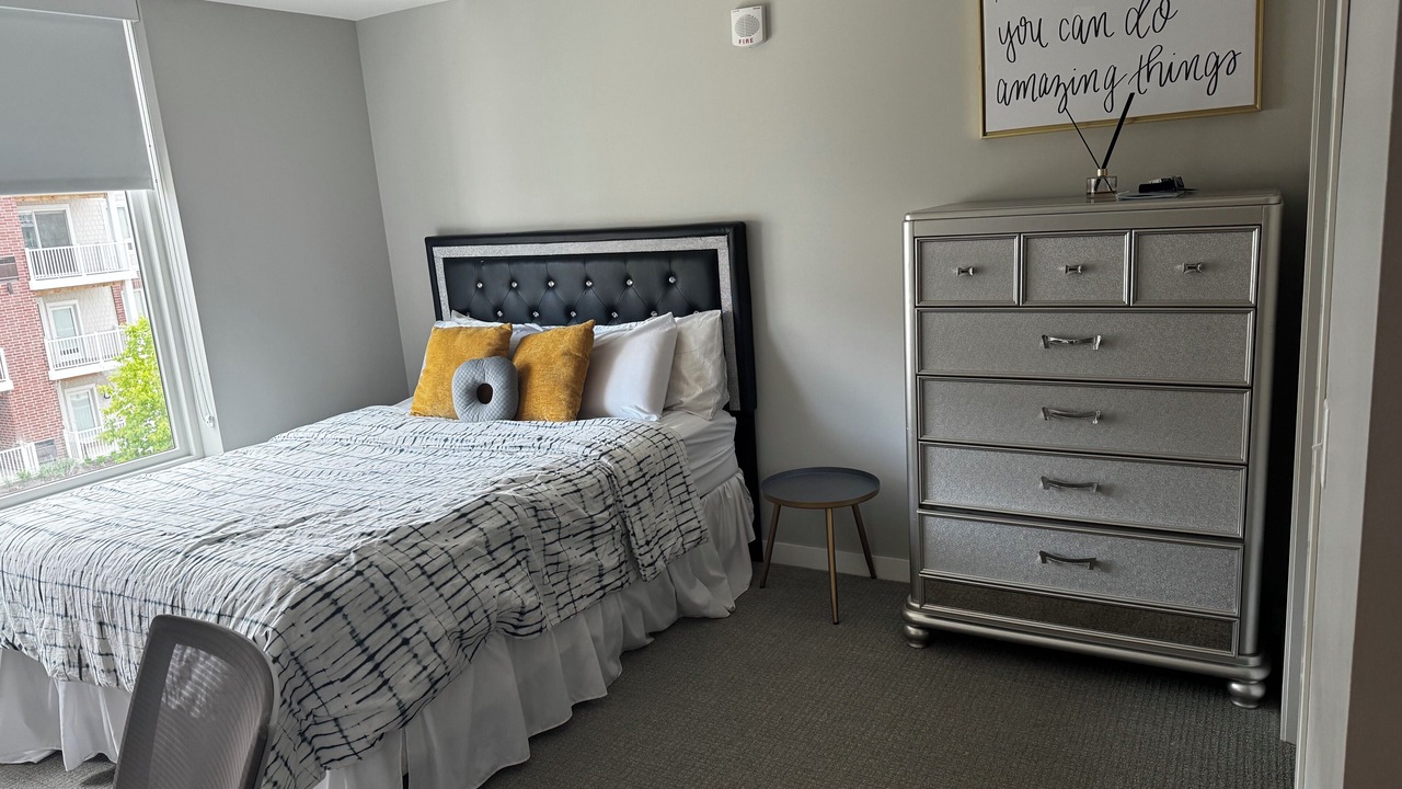 Photo of Bedroom in Maple Grove