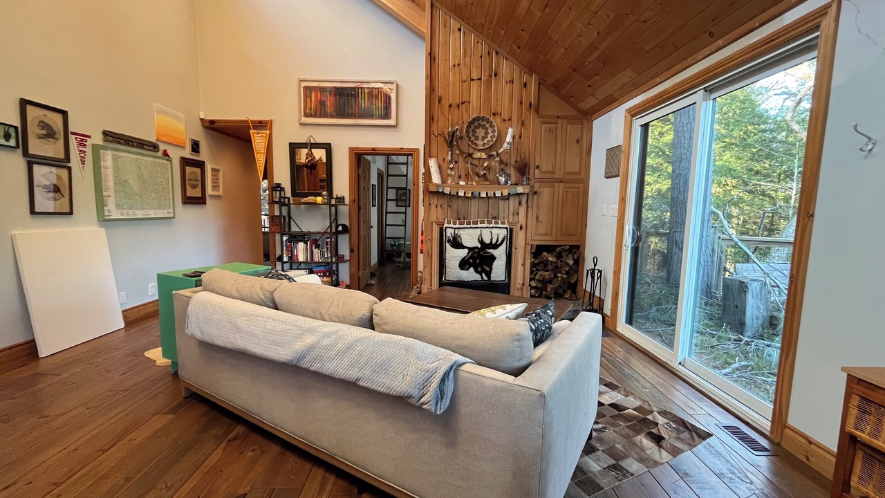 Photo of Livingroom in Georgian Bay