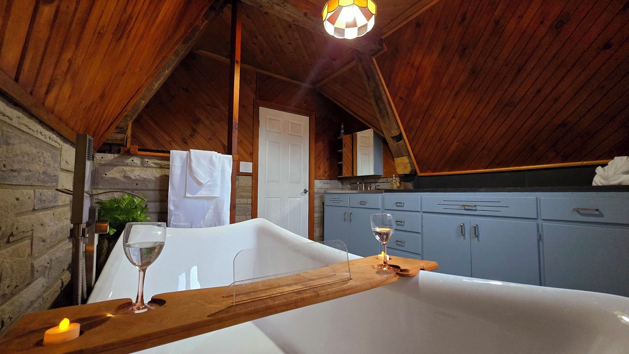 Photo of Bathroom in Seeleys Bay