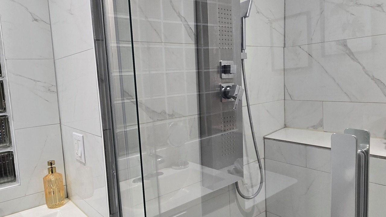 Photo of Bathroom in Seeleys Bay