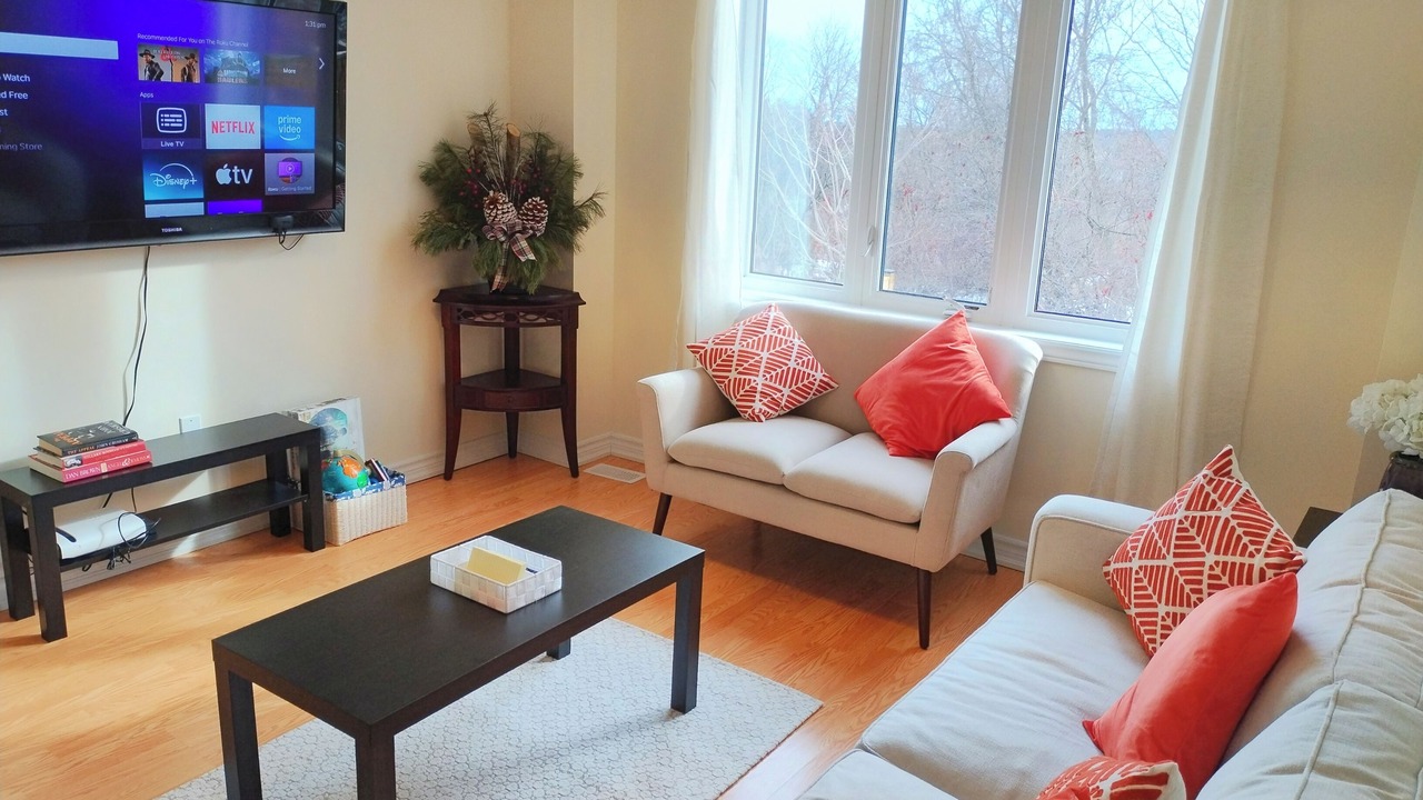 Photo of Livingroom in Courtice