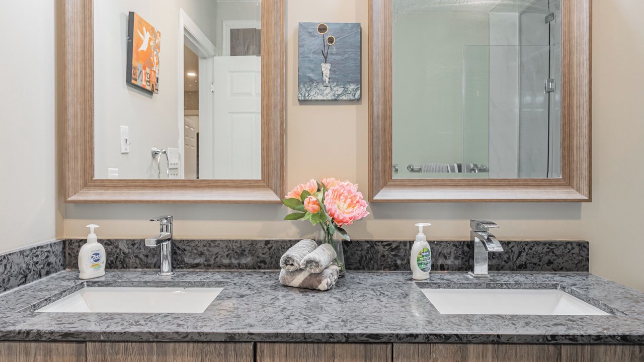 Photo of Bathroom in Cooksville
