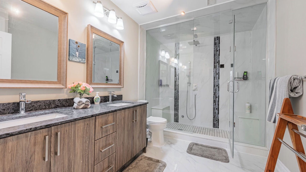 Photo of Bathroom in Cooksville