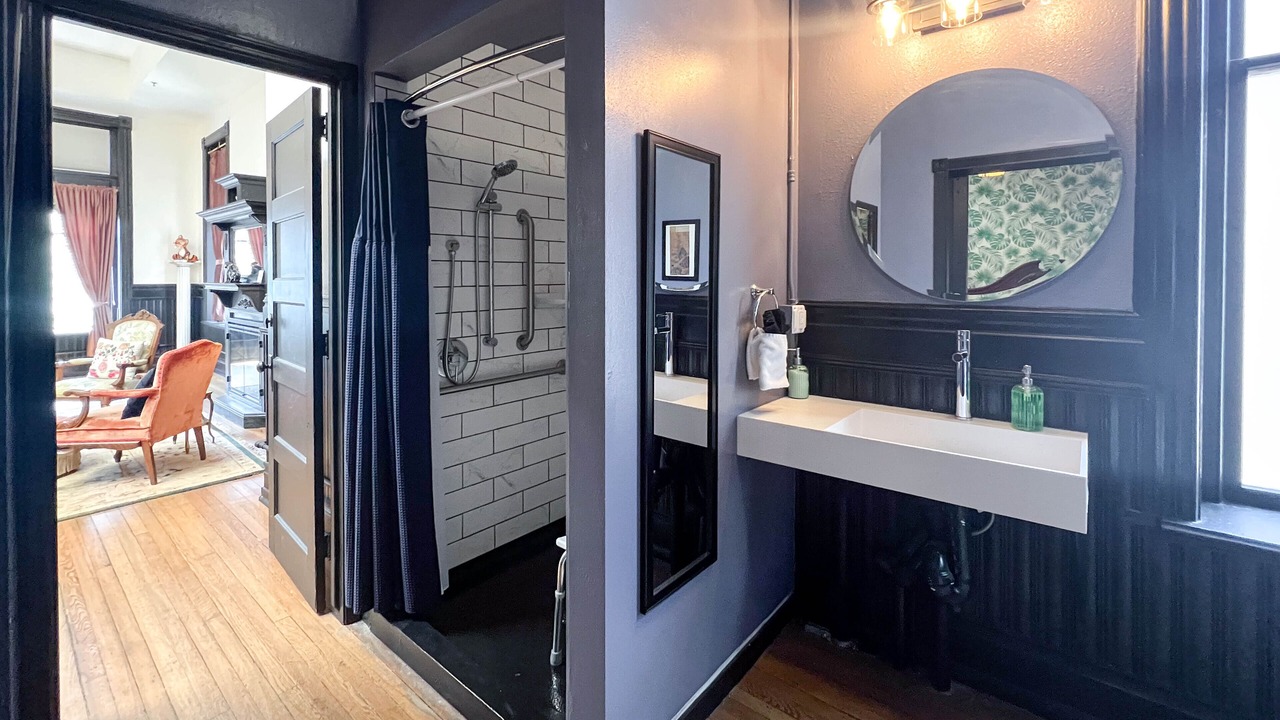 Photo of Bathroom in Downtown - Waterfront