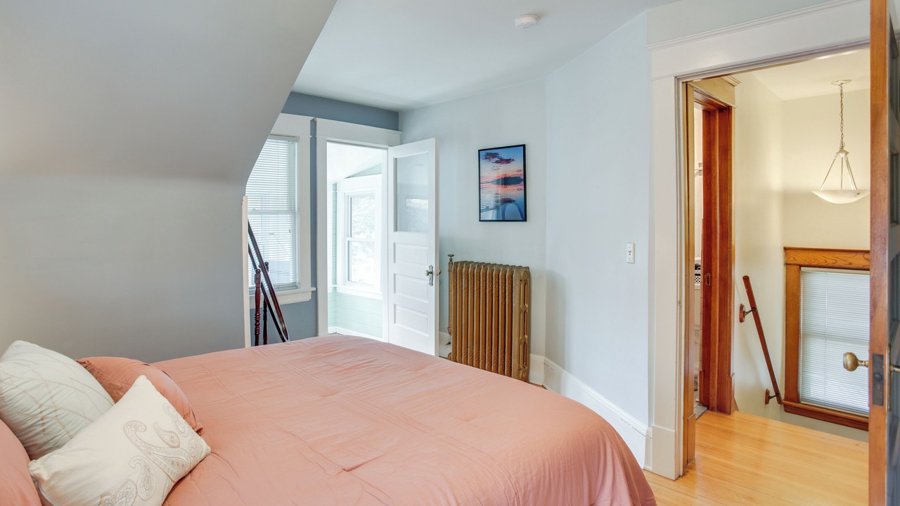 Photo of Bedroom in Merriam Park