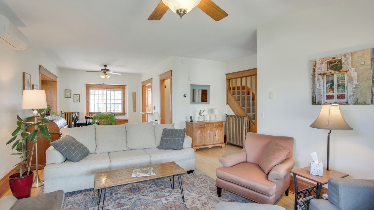 Photo of Livingroom in Merriam Park