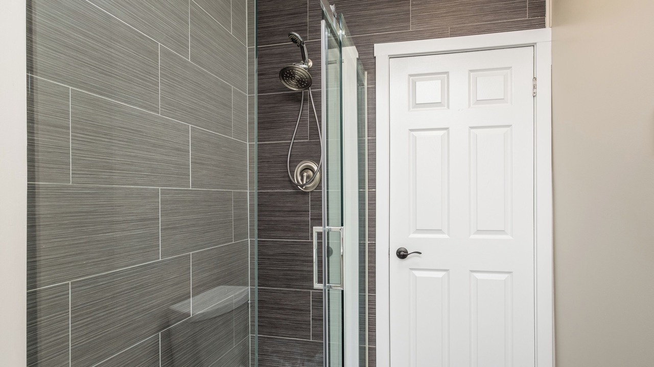 Photo of Bathroom in Inner Harbour