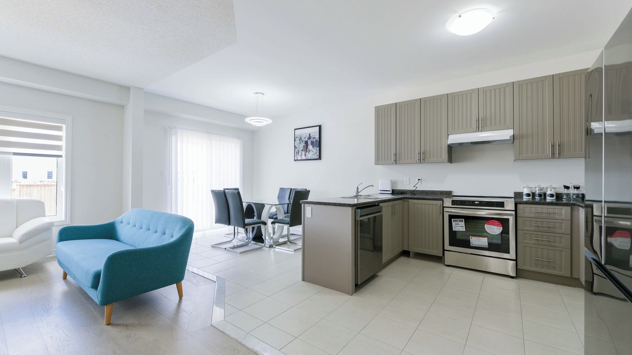 Photo of Livingroom in Thorold