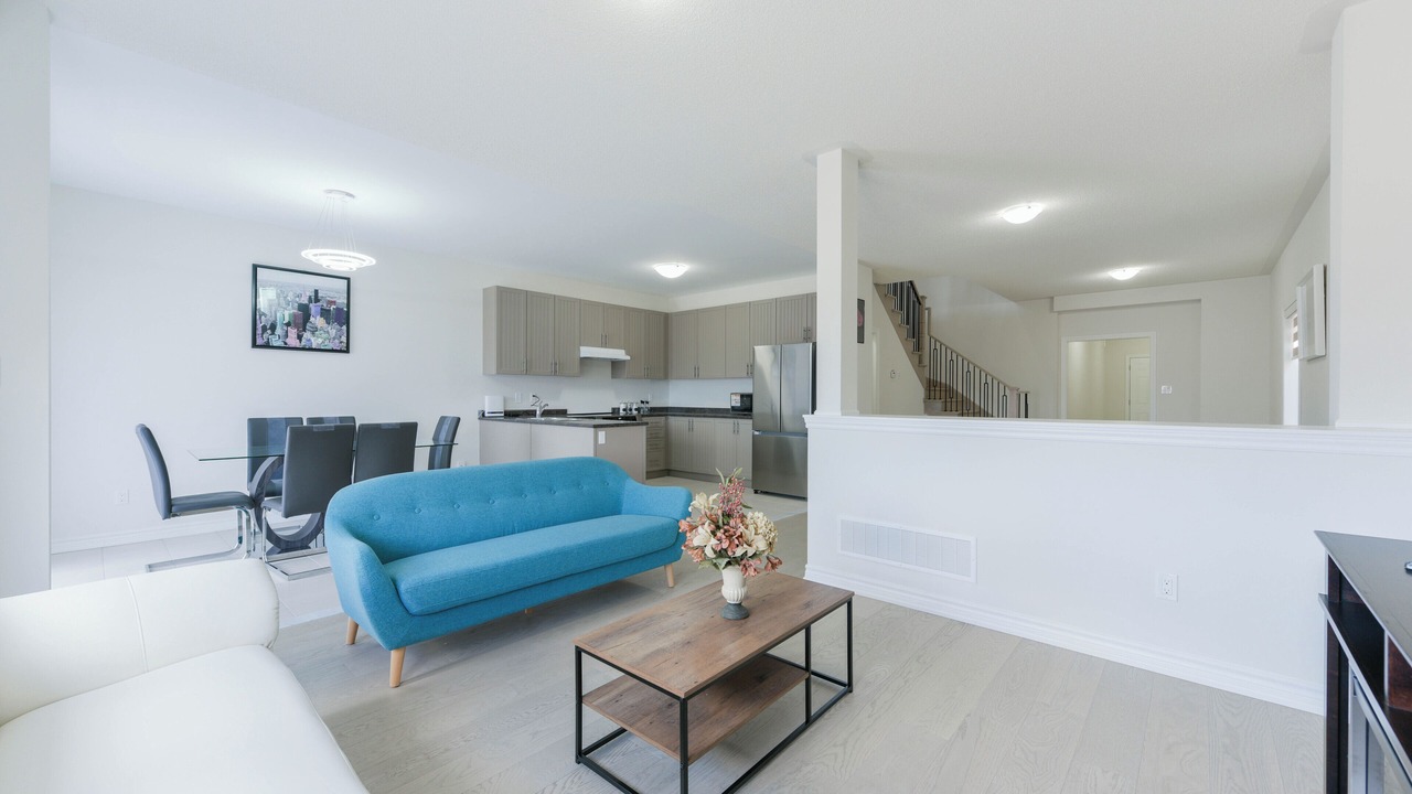 Photo of Livingroom in Thorold