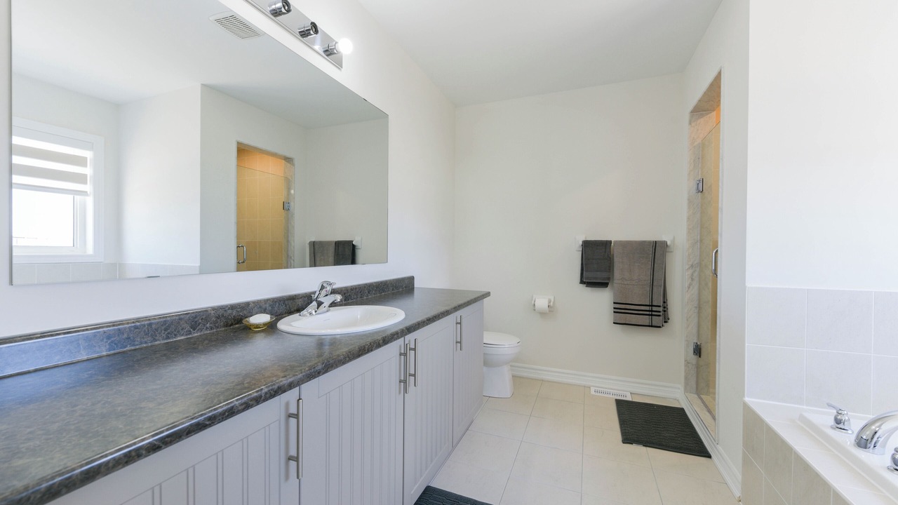 Photo of Bathroom in Thorold