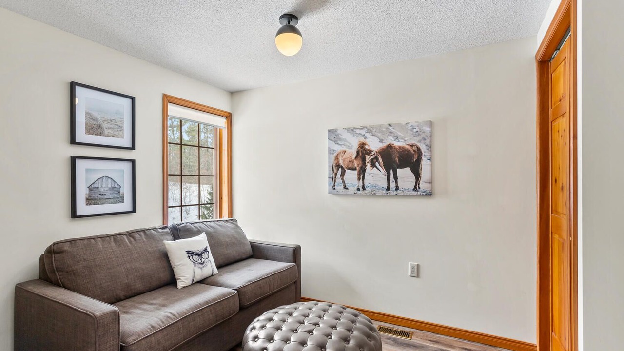 Photo of Livingroom in Port Franks