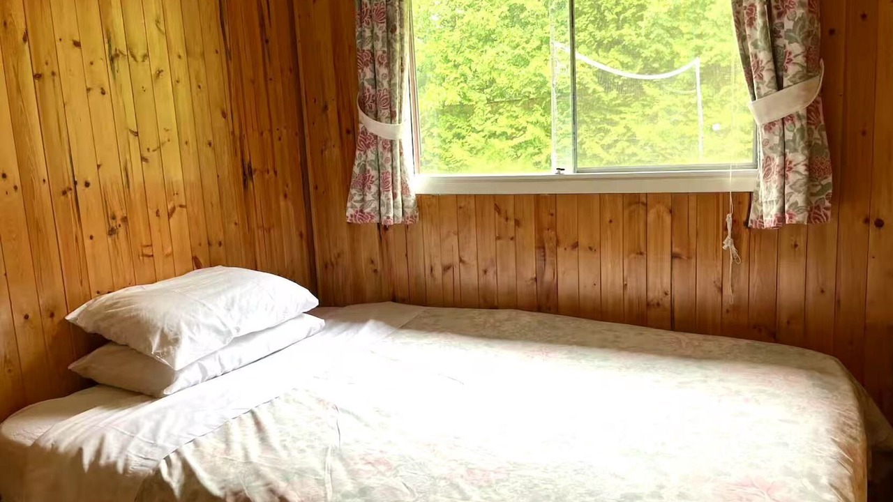 Photo of Bedroom in Lakefield