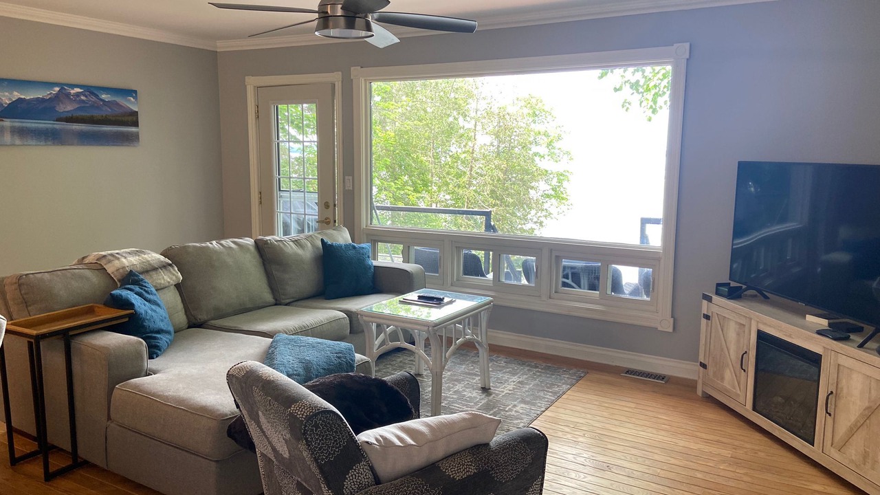 Photo of Livingroom in Prince Edward