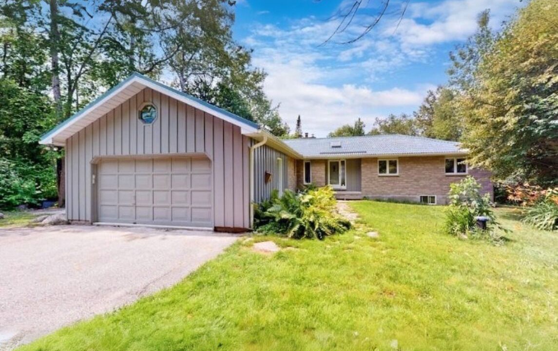 Photo of Outdoor in Tiny