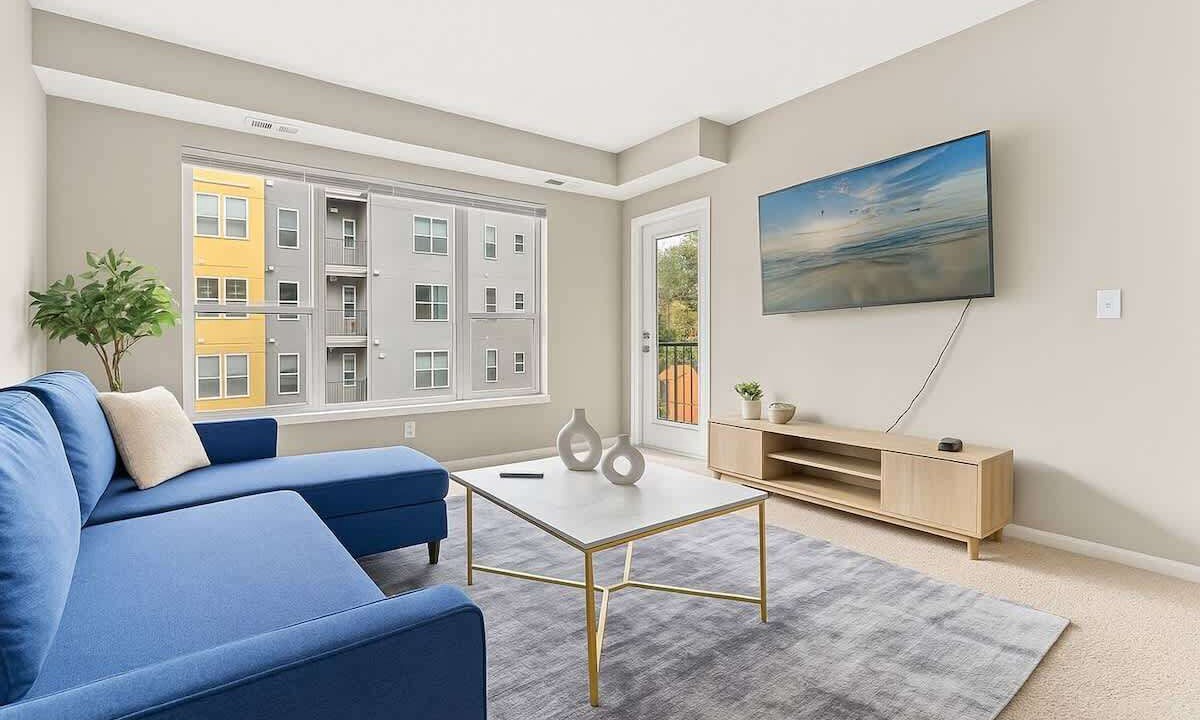 Photo of Livingroom in West Seventh
