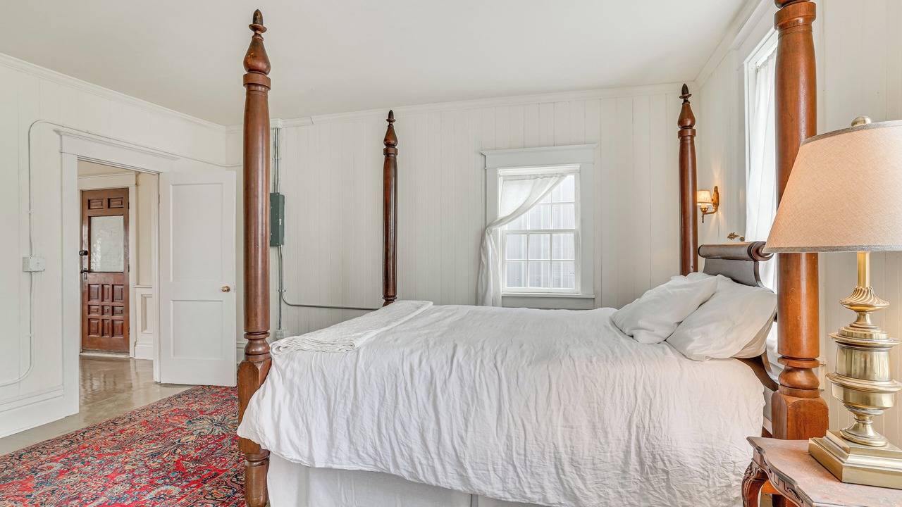 Photo of Bedroom in Spring Grove