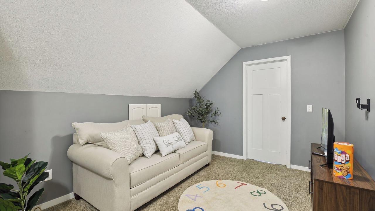 Photo of Livingroom in Richfield