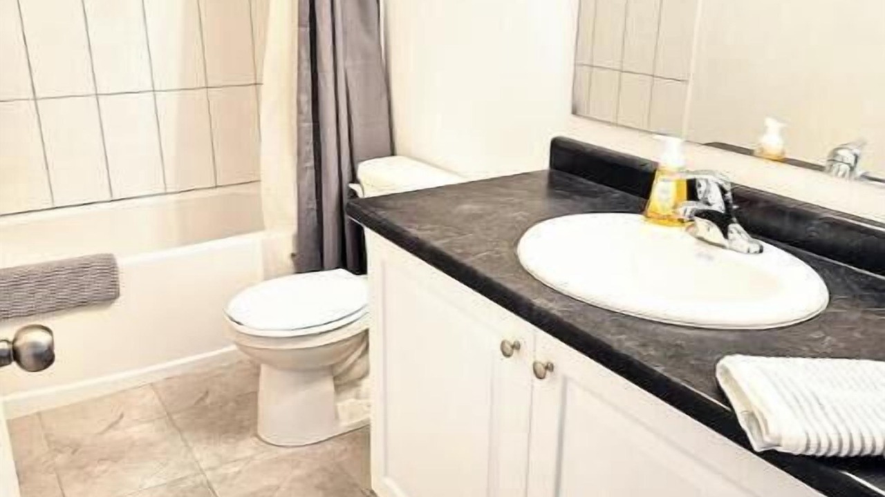 Photo of Bathroom in Gravenhurst