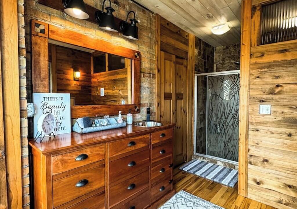 Photo of Bathroom in Willmar