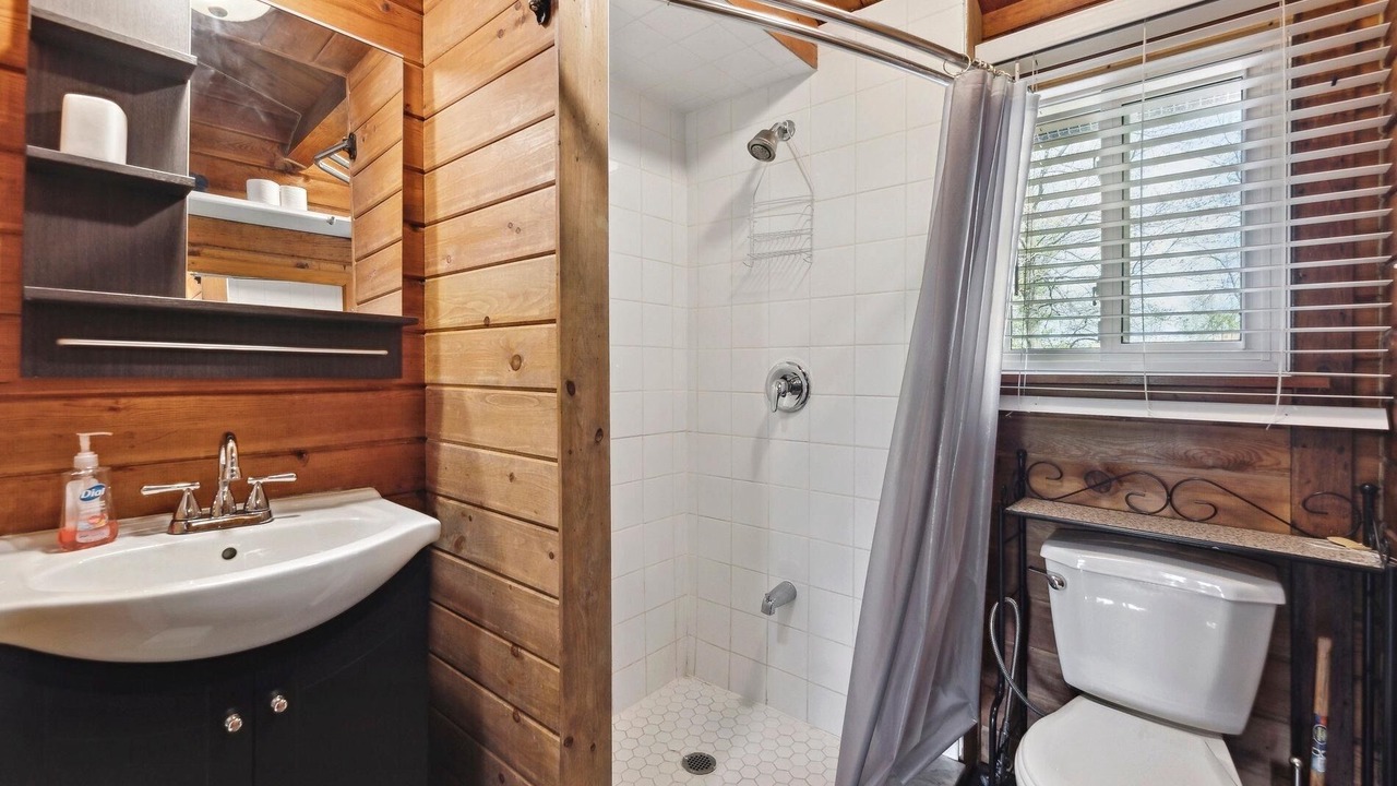 Photo of Bathroom in Brechin