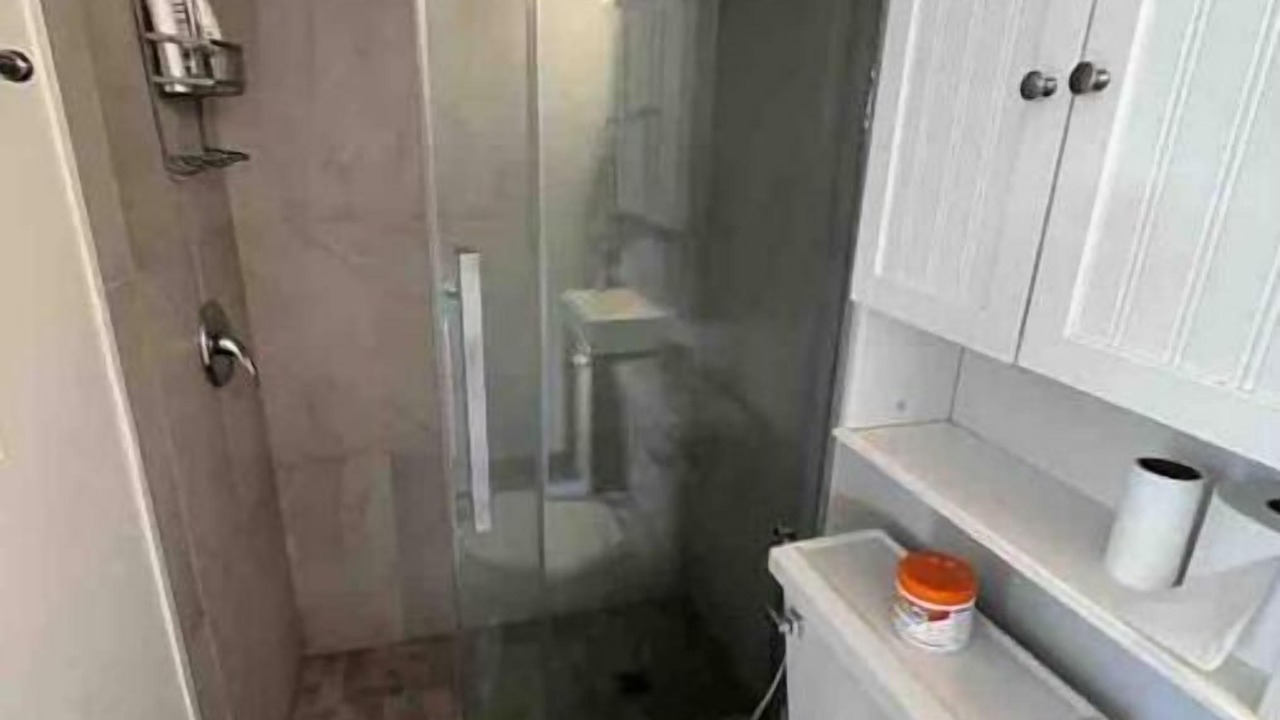 Photo of Bathroom in Clarkson-Lorne Park