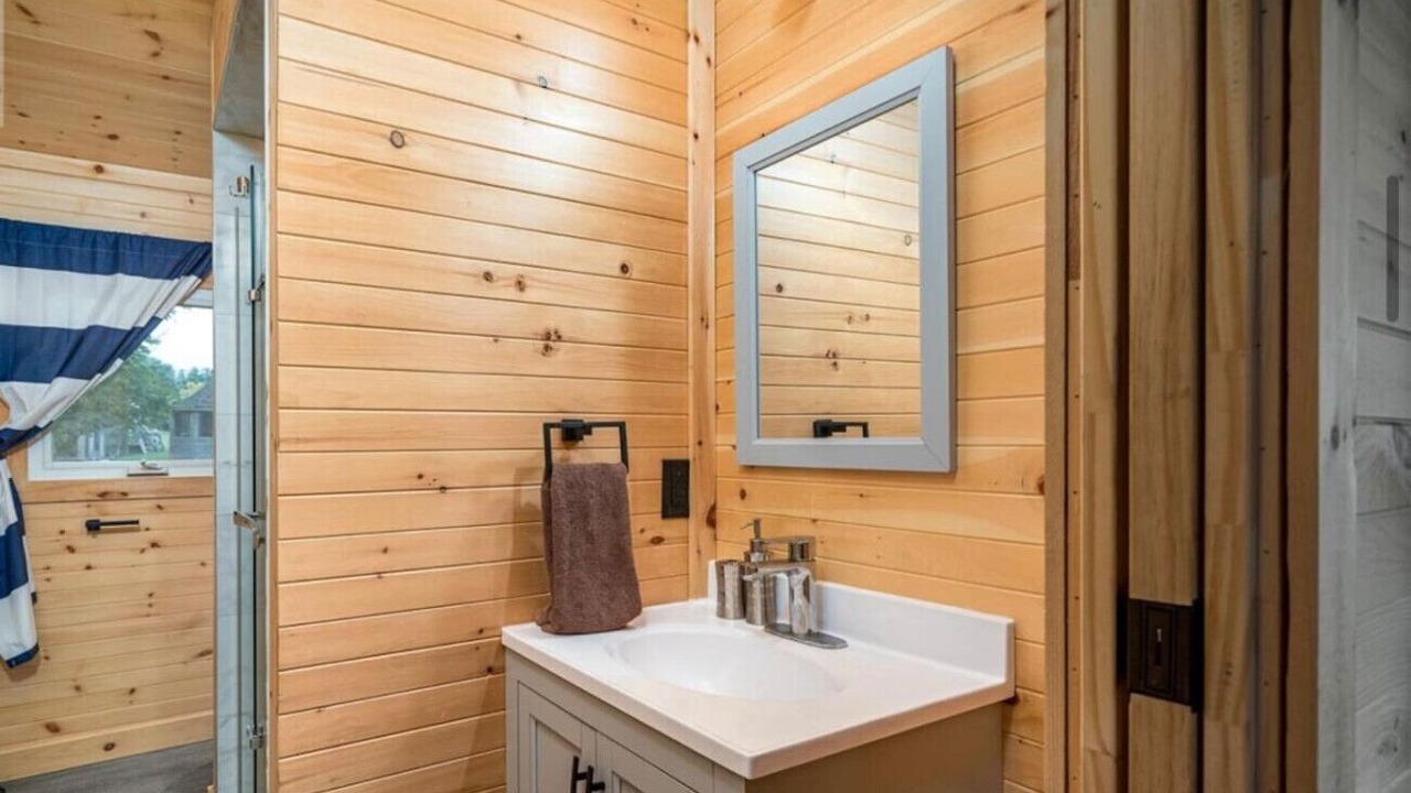 Photo of Bathroom in Greater Napanee