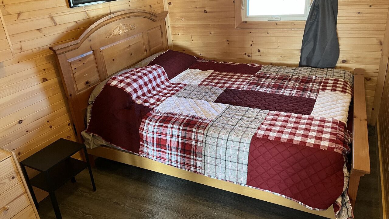 Photo of Bedroom in Greater Napanee