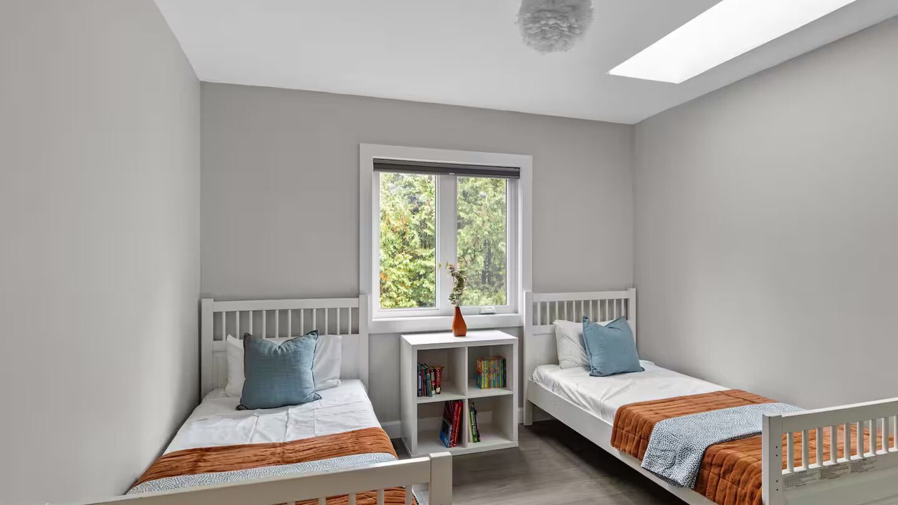 Photo of Bedroom in Whitney