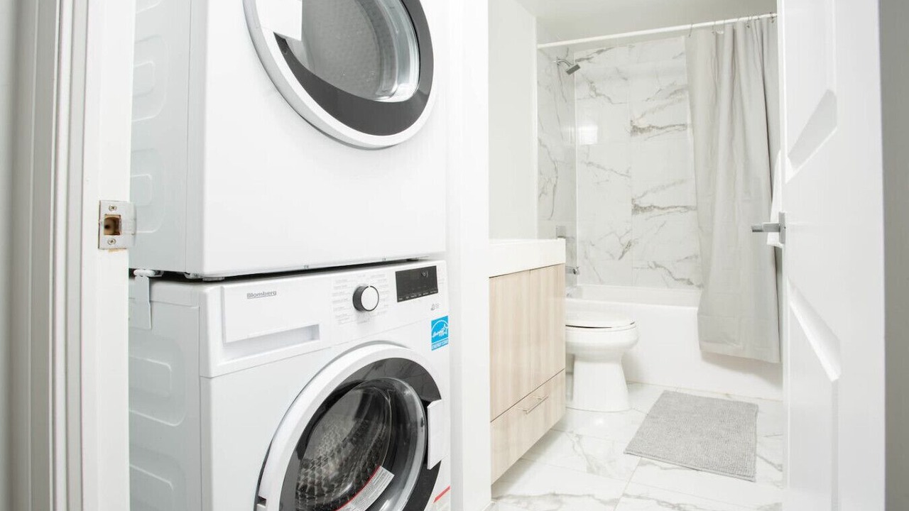 Photo of Bathroom in Garden District