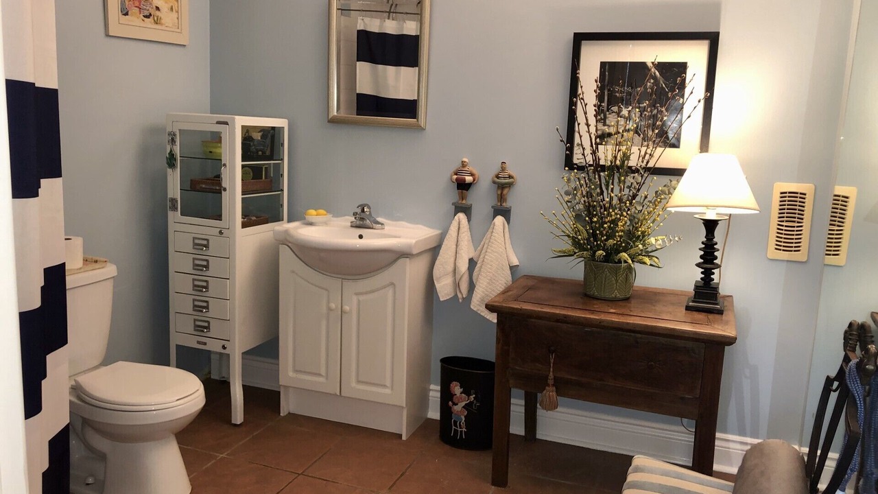 Photo of Bathroom in Port Burwell