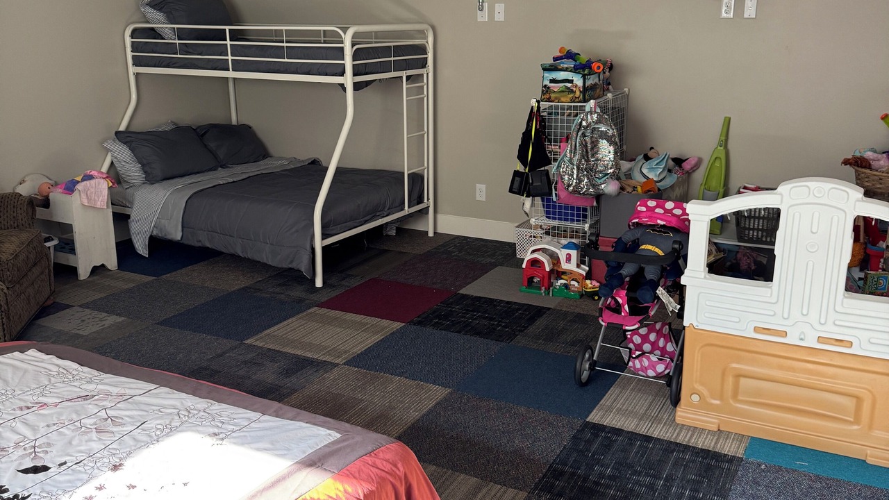 Photo of Bedroom in Lakeville