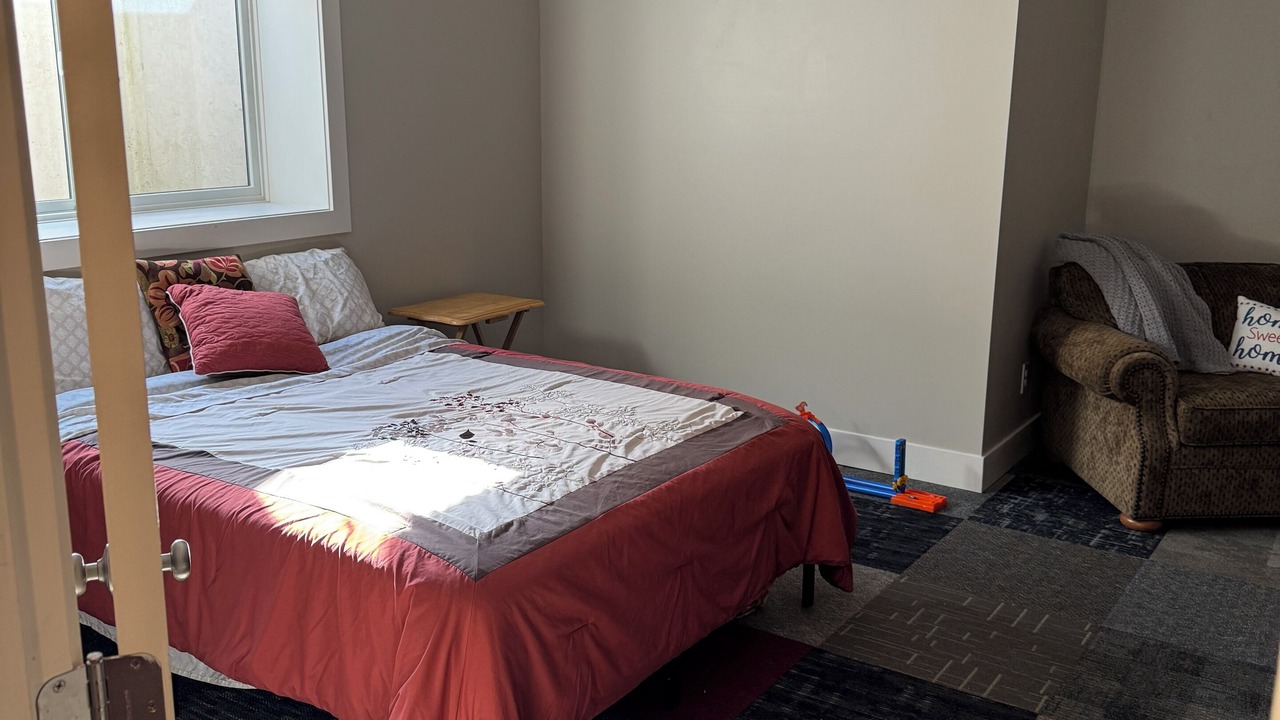 Photo of Bedroom in Lakeville